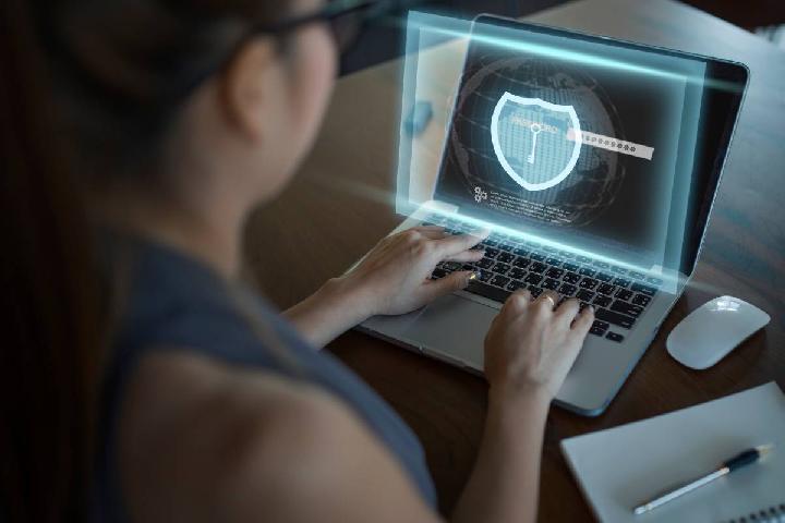 Tips Cerdas Bertransaksi Online Lindungi Diri dari Kejahatan Digital